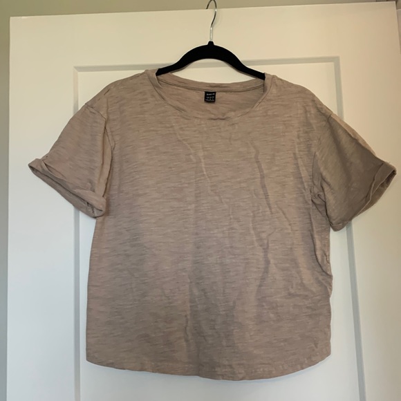 Shein Tshirt - Picture 1 of 2